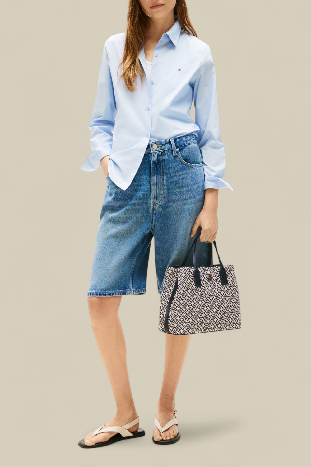 תמונת כל הלוק של תיק